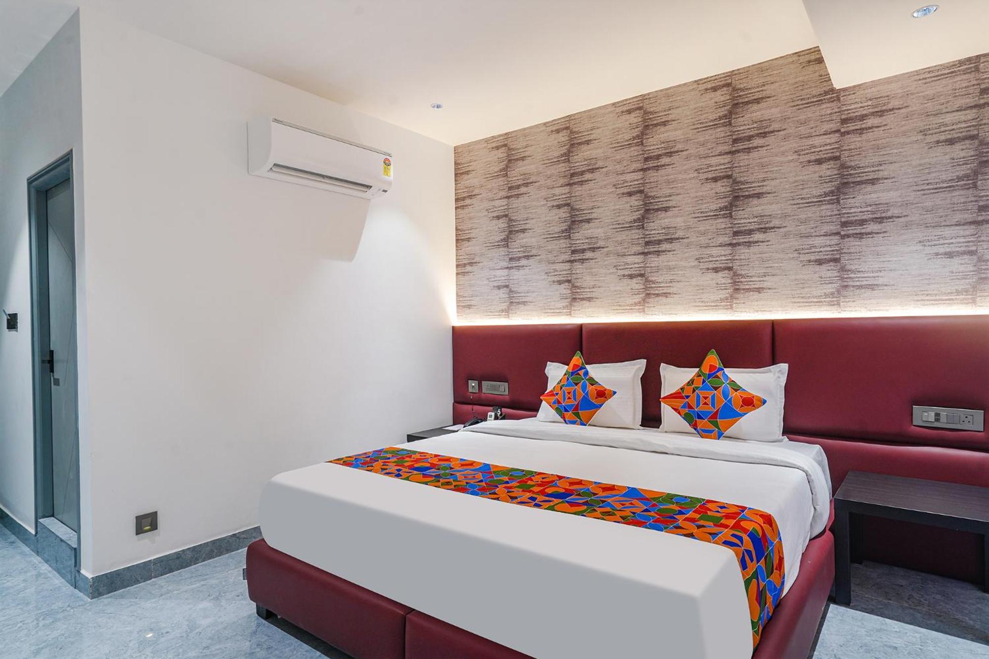 Fabhotel Prime Cloud 5 Studios Гайдарабад Екстер'єр фото